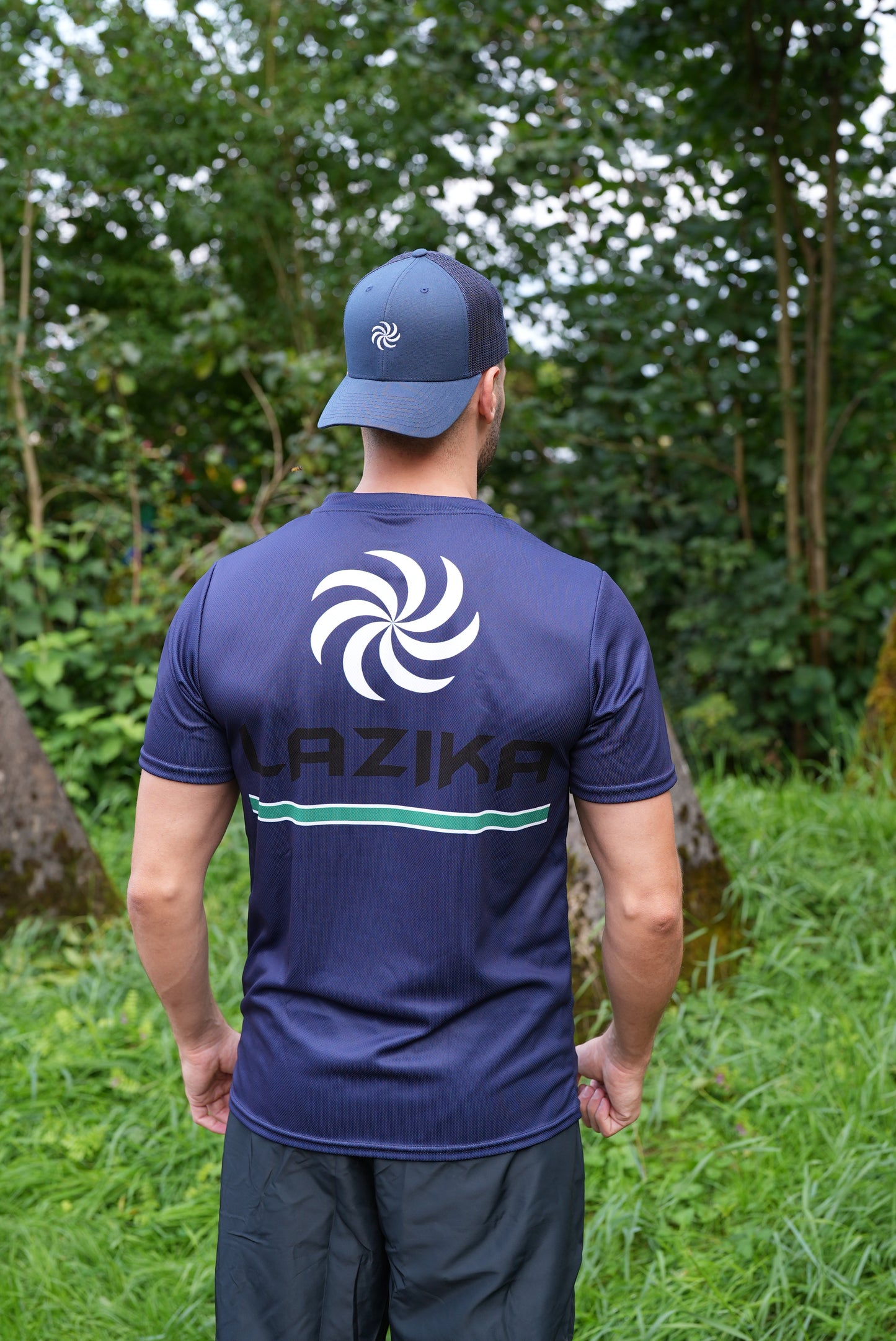 Lazika -Sport mit Allover-Druck